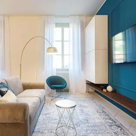 Vittani Palace - The Blue *