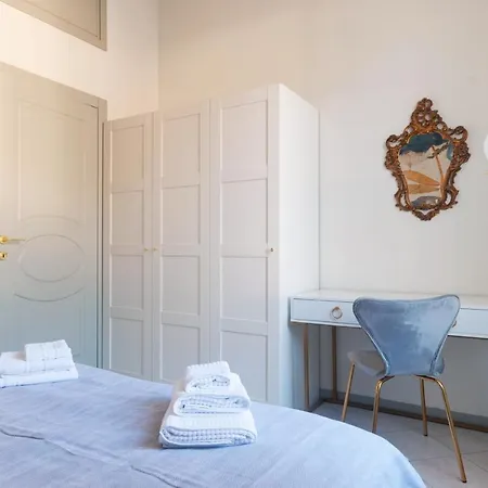 Vittani Palace - The Blue *